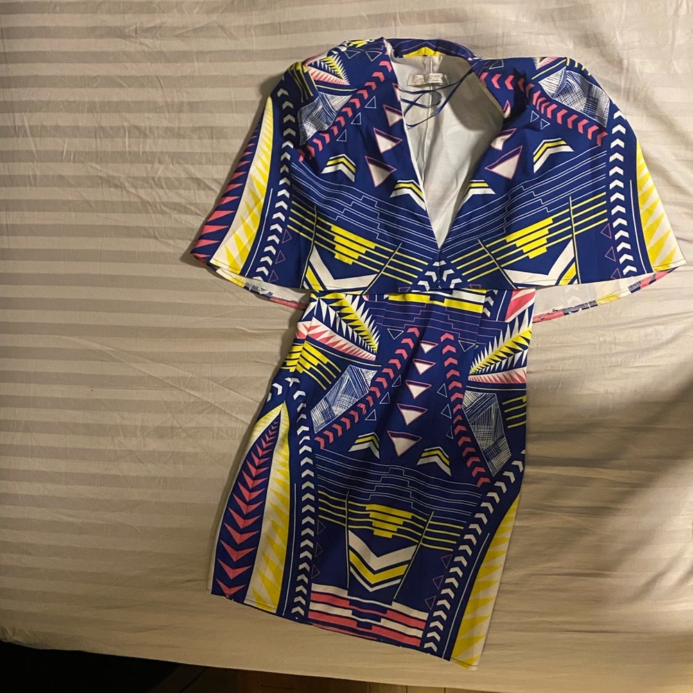 Dress - Picture 2 of 6